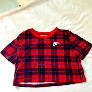 Nike cropped top size small